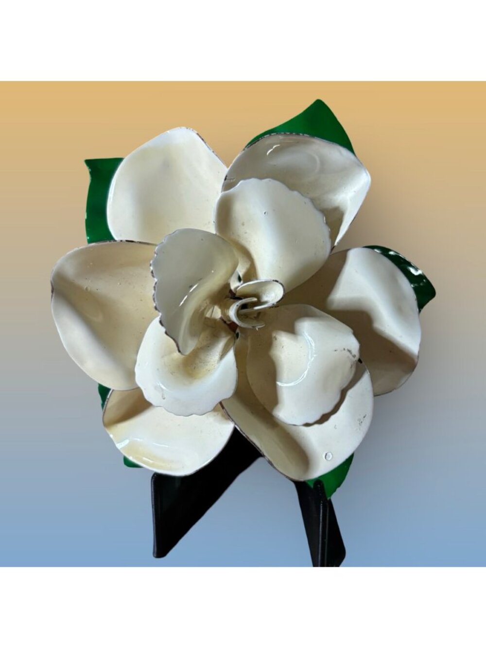 Retro Cream & Green Enameled Metal Flower Brooch Pin Vintage Accessory